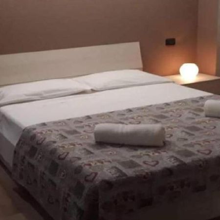 Hotel Fitness Parma Bagian luar foto